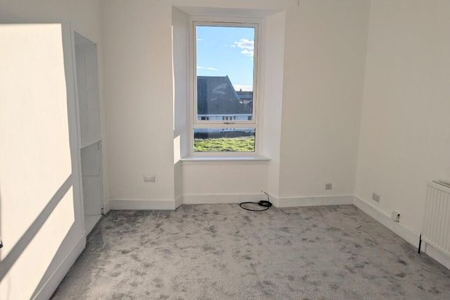 2, Moorpark Road East, Stevenston photo 2