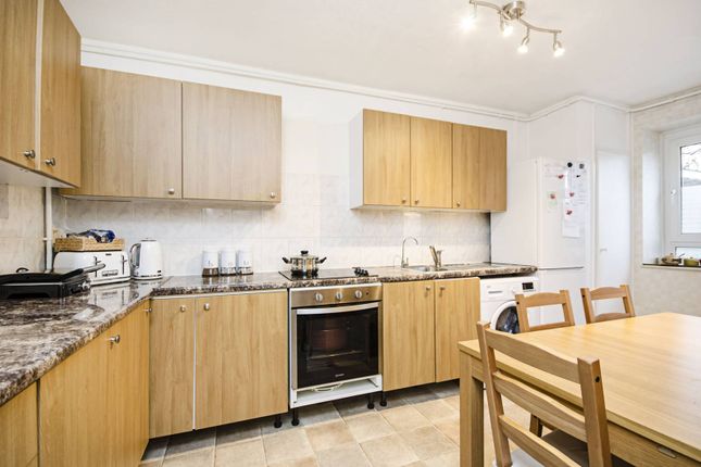 Atherstone Court Little Venice London W2 3 Bedroom Flat For