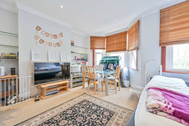 Thumbnail Flat to rent in Chiswick Lane, Chiswick, London