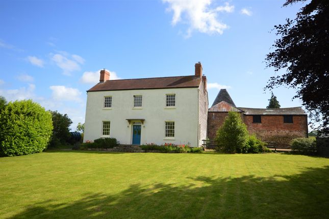 Thumbnail Country house for sale in Kimbolton, Leominster, Herefordshire