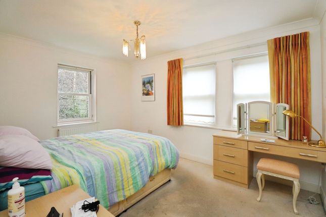 Flat 4, Westbury Grange, Bournemouth photo 4