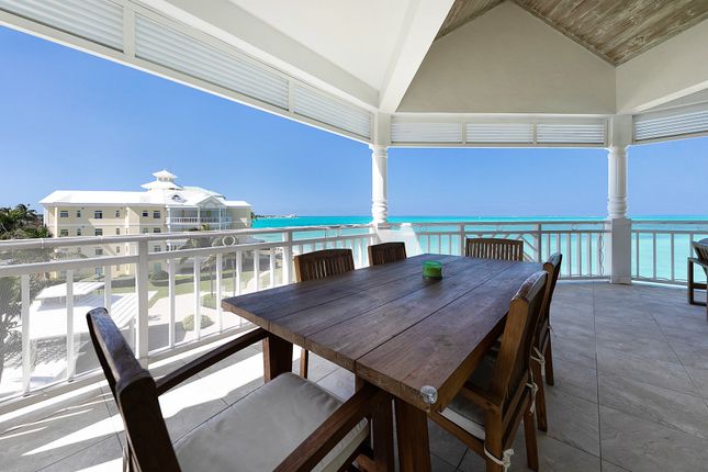 Apartment for sale in Cable Beach, Nassau/New Providence, The Bahamas