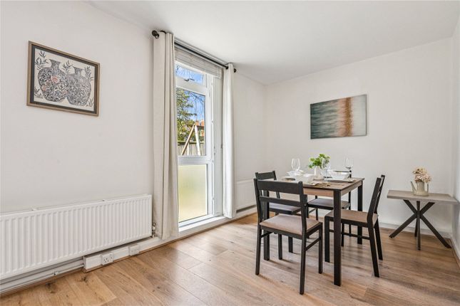 Flat 14, Gaymead,, Abbey Road, London photo 4