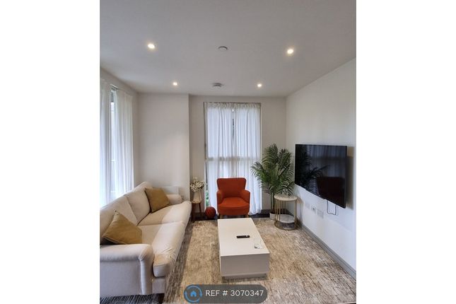 Flat  Lily House St Floor, Eden Grove, Staines-Upon-Thames photo 4