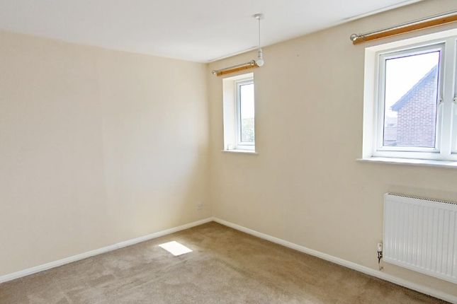 4, Repton Gardens, Hedge End photo 5