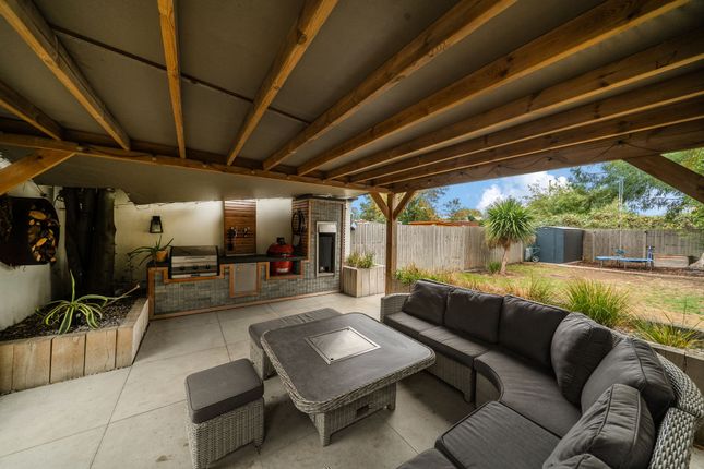 230 Horton Road, Slough photo 4