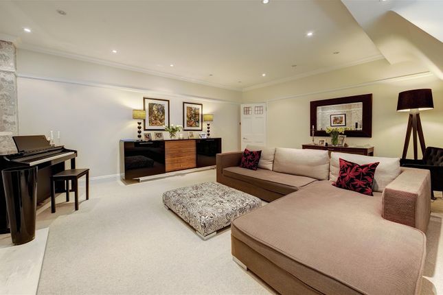 8, South Square, London photo 3