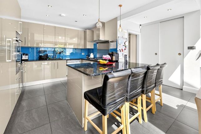 20, Ridding Lane, London photo 4