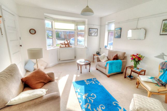 3 Wykeham Rise, Chinnor photo 2