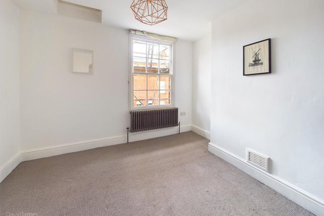Town house for sale in Campbell Grove, Nottingham