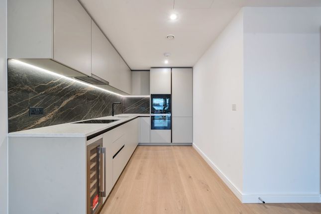 Flat for sale in Parrs Way, Hammersmith