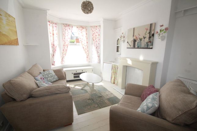 41, Pytchley Road, Rushden photo 2