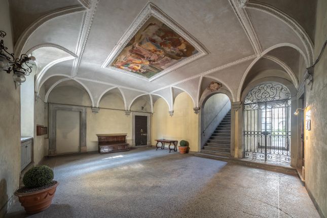 Thumbnail Apartment for sale in Lucca, Tuscany, Italy