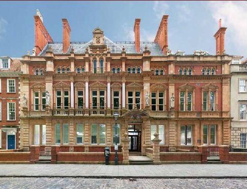 Office to let in Queen Square, Bristol