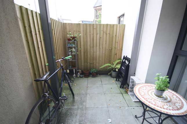 Flat for sale in The Lindens, Pontcanna, Cardiff