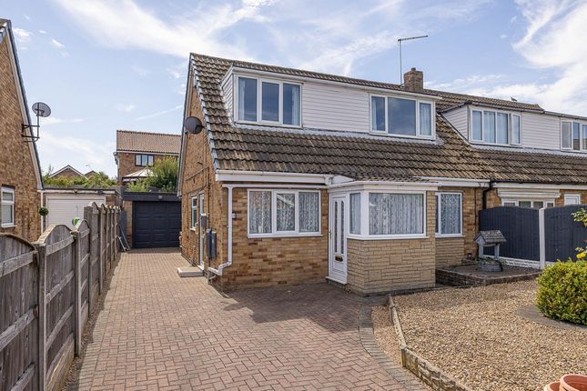 3-bed semi-detached on 41, Bishopsgate Lane, Rossington, £180,000