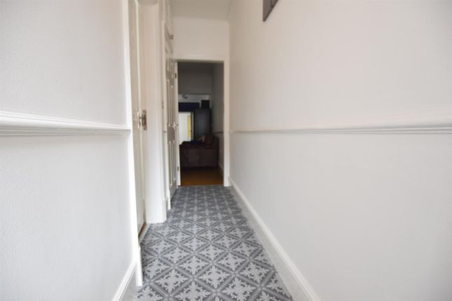 Terraced house to rent in Harrow Road, Leicester