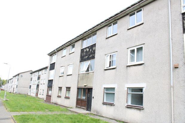 Thumbnail Flat to rent in Montgomery Avenue, Paisley