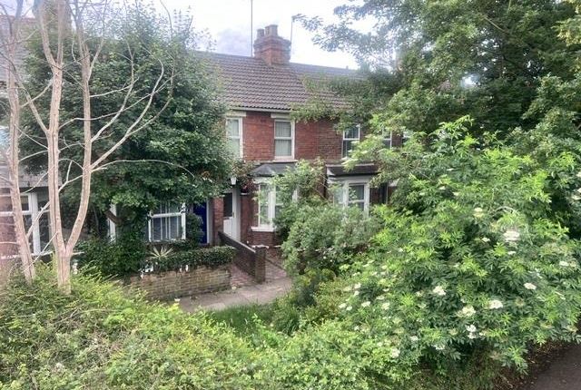 3, Coronation Villas, Aylesbury photo 2