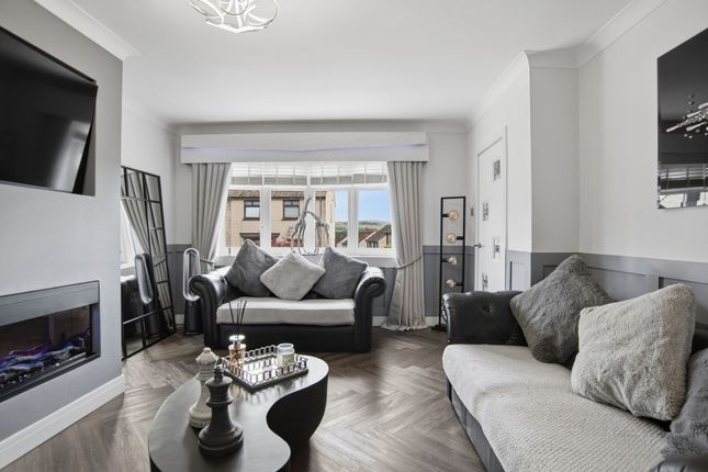 44 Greenwell Street, Fauldhouse photo 3