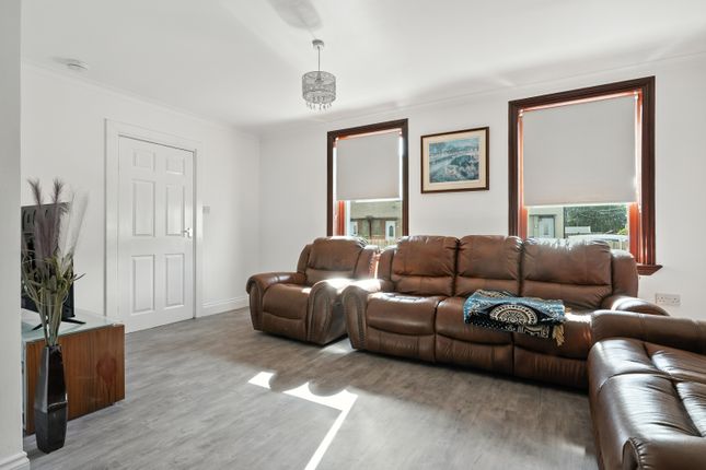 Strathmore Drive, Stirling photo 3