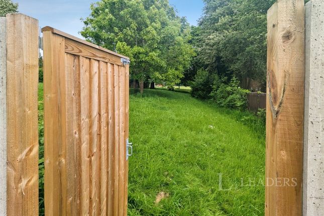 46, Moss Street, Derbyshire photo 2