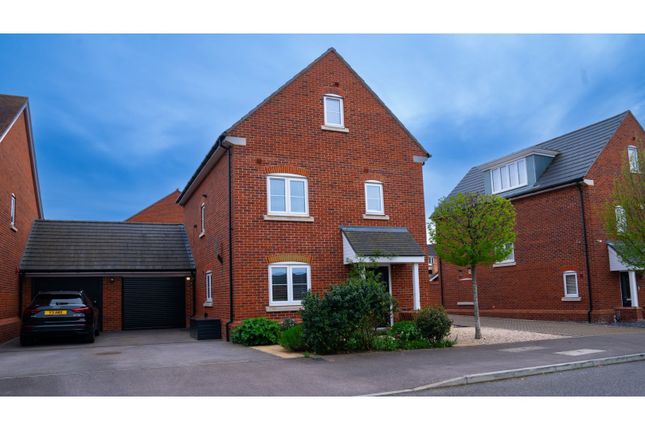 Link-detached house for sale in Priors Gardens, Spencers Wood