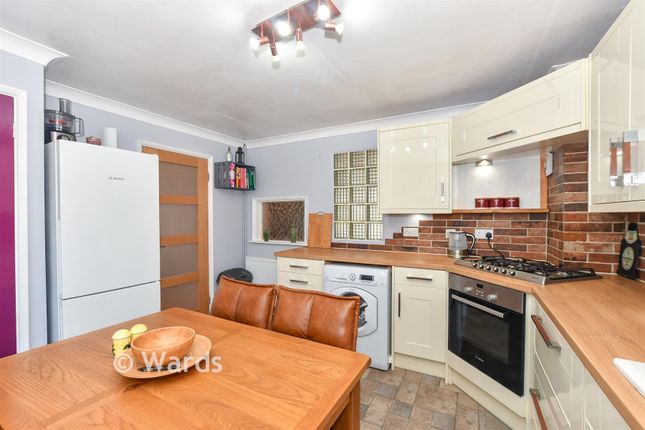 15, Glebe Way, Ashford photo 3
