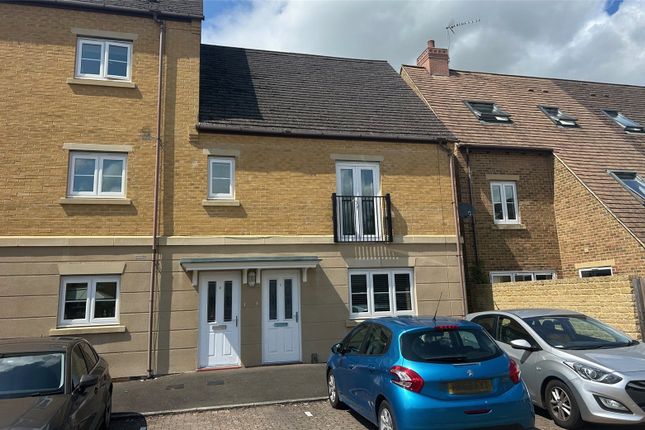 Thumbnail Flat for sale in Marsh Lane, Witney, Oxfordshire