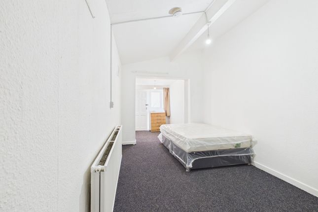 Flat 4, 16 Jersey Road, Oxford photo 2