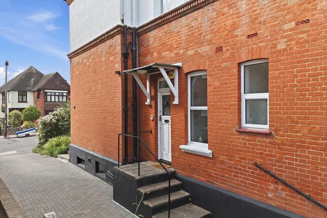 126a, Crowstone Road, Westcliff-on-sea photo 3