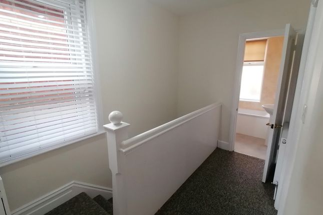 Flat to rent in Coronation Avenue, Moordown, Bournemouth