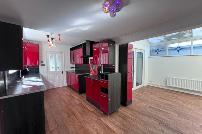 15, Hall View Road, KING'S LYNN photo 3