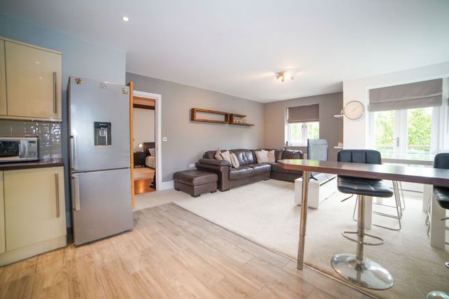 33 Kingswear Drive, Milton Keynes photo 4