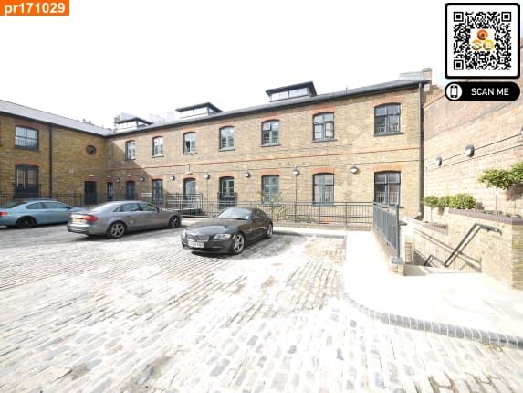 Flat for sale in Clyde Square, Limehouse