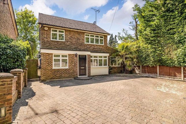 4-bed detached on 2, Acacia Close, Stanmore, £800,000