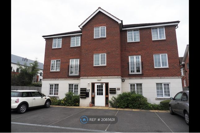 Flat to rent in Cherry Croft, Loughborough