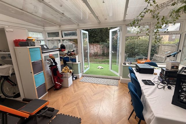 14, Woods Hill Close, East Grinstead photo 5