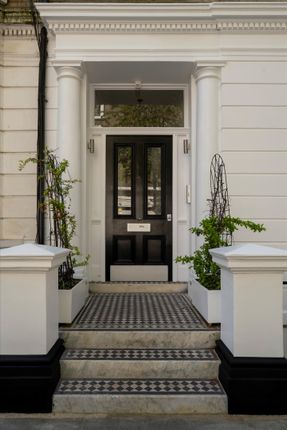 6, Linden Gardens, London photo 4