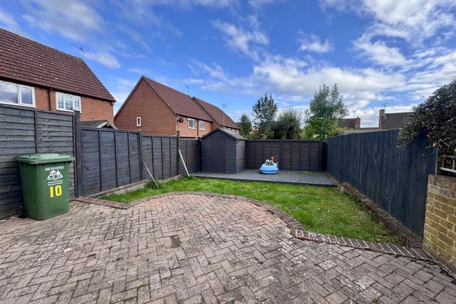 10, Russett Way, Newent photo 3