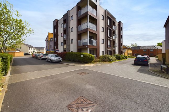 Flat for sale in Lime Tree Court, Lime Tree Avenue, Hardwicke, Gloucester