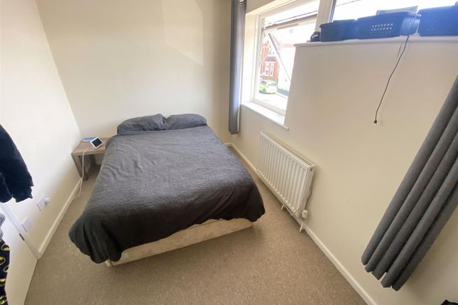73, Upper Yarborough Road, East Cowes photo 4