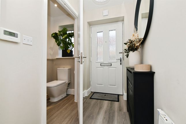 91, Andrewes Way, Rayleigh photo 2