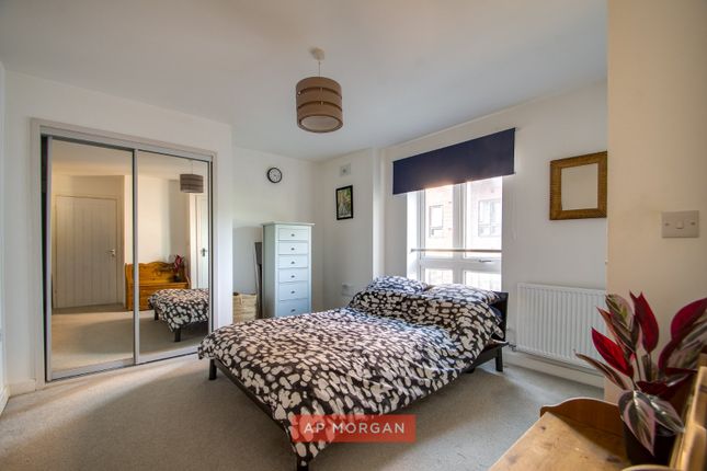 Apartment 5, Birmingham photo 4