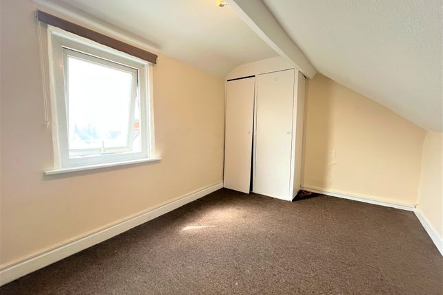 Flat to rent in Alphington Road, St. Thomas, Exeter