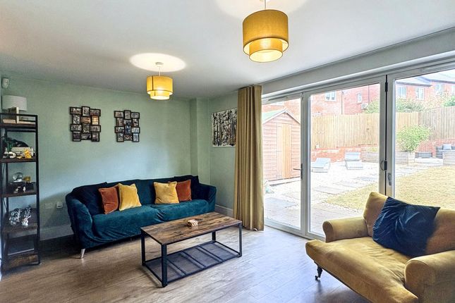 27 Citron Avenue, Coalville photo 4