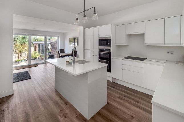 25 Moss Lane, Alderley Edge photo 4