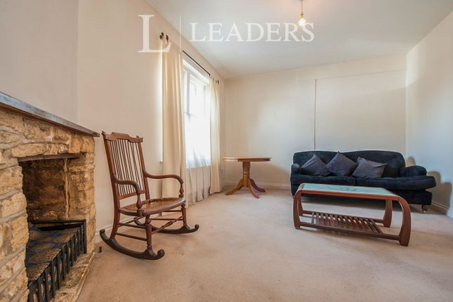 Flat 1 Salutation Mansions, 1, Market Place, Faringdon photo 5