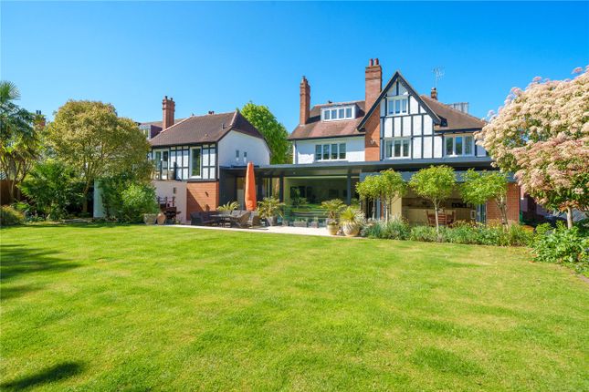 10, Heathview Gardens, London photo 4