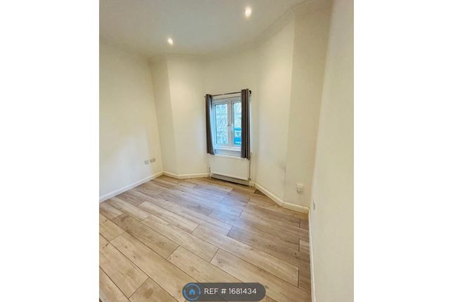 Thumbnail Flat to rent in First Floor 60A Queen's Road, Brighton And Hove